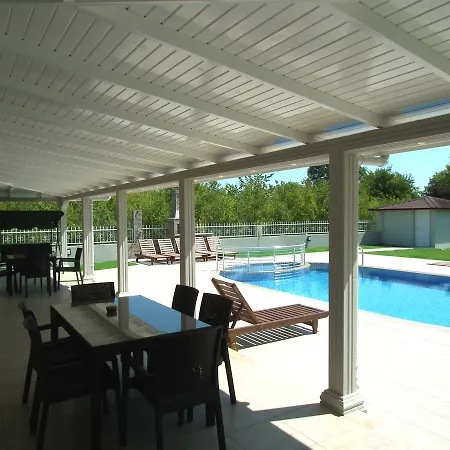 Aktas Villa *
